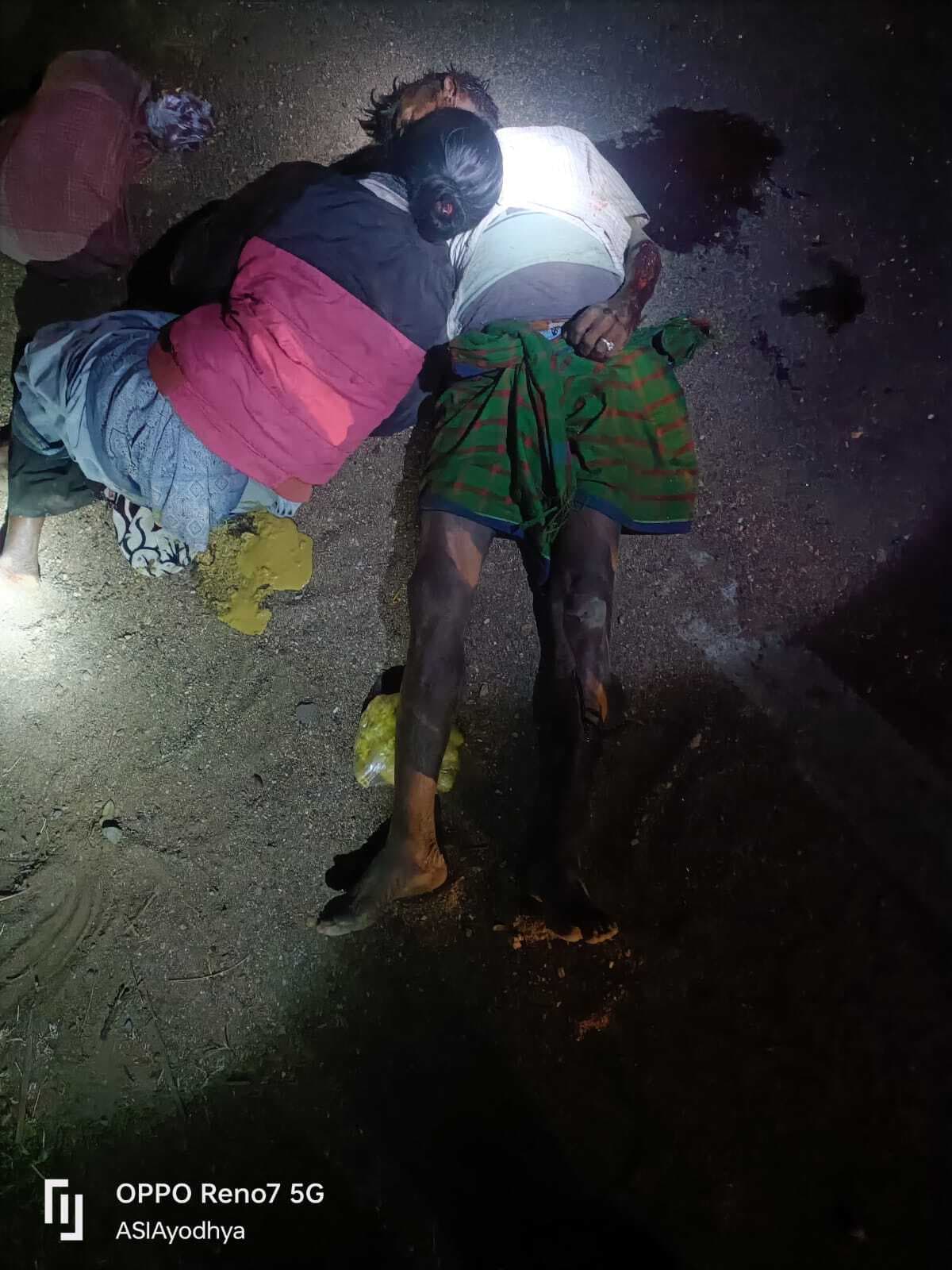 टेंपो की छत से गिरकर अधेड़ की मौके पर मौत