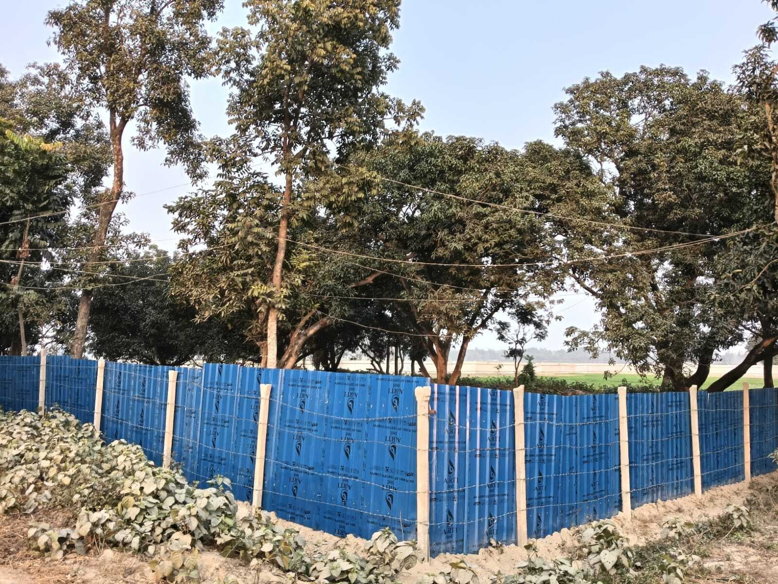 नप पर जबरन जमीन के अधिग्रहण का आरोप, पीड़ितों ने डीएम को दिया आवेदन