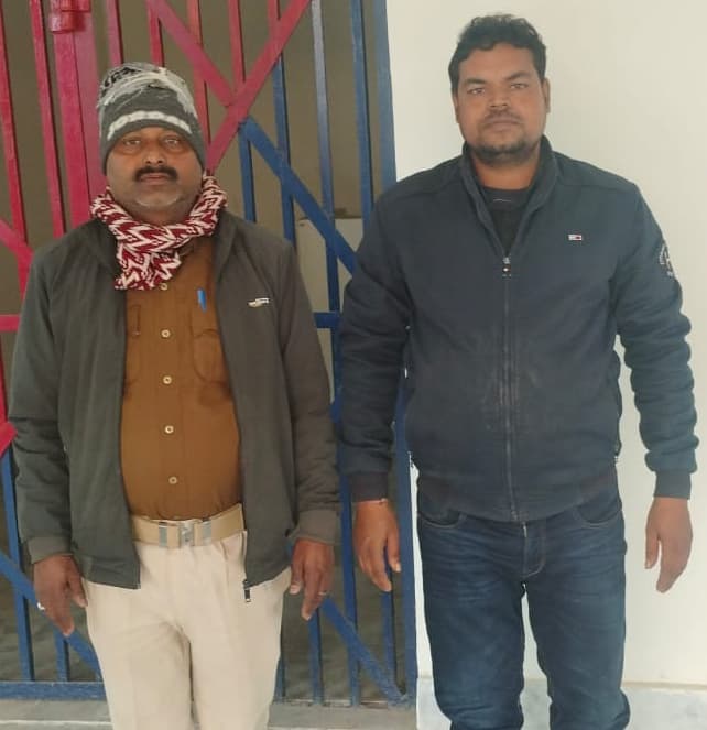 विदेशी शराब के साथ तस्कर गिरफ्तार