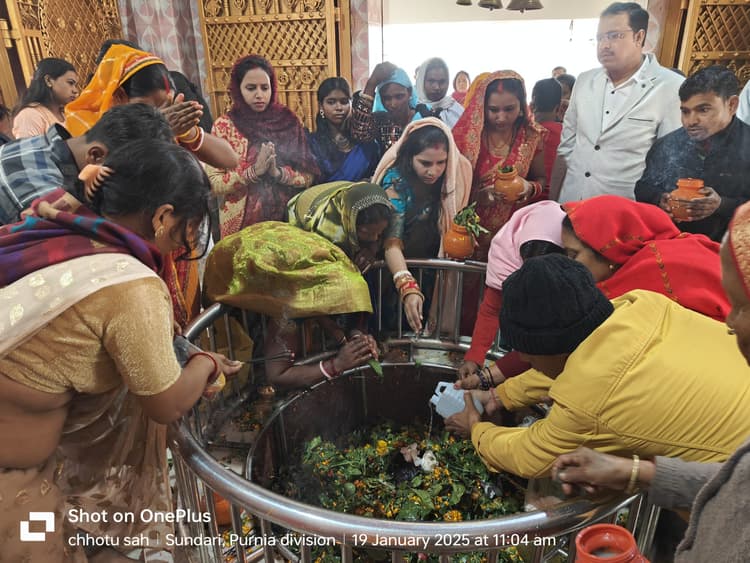 सुंदरनाथ धाम में उमड़ी श्रद्धालुओं की भीड़