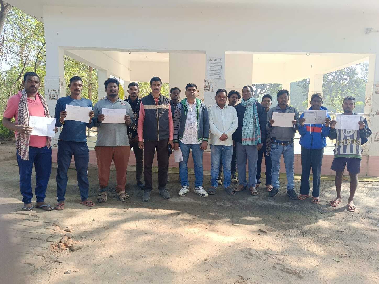 Jamshedpur News : मालिकाना हक देने से पहले रैयतों की जमीन मुक्त हो : परिषद