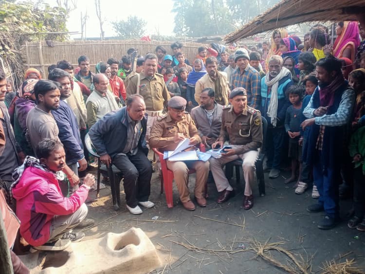 दो बाइकों की टक्कर में एक युवक की मौत, दो घायल