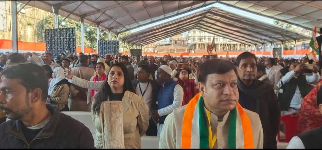 कार्यकर्ताओं के साथ शरीक हुए आफताब