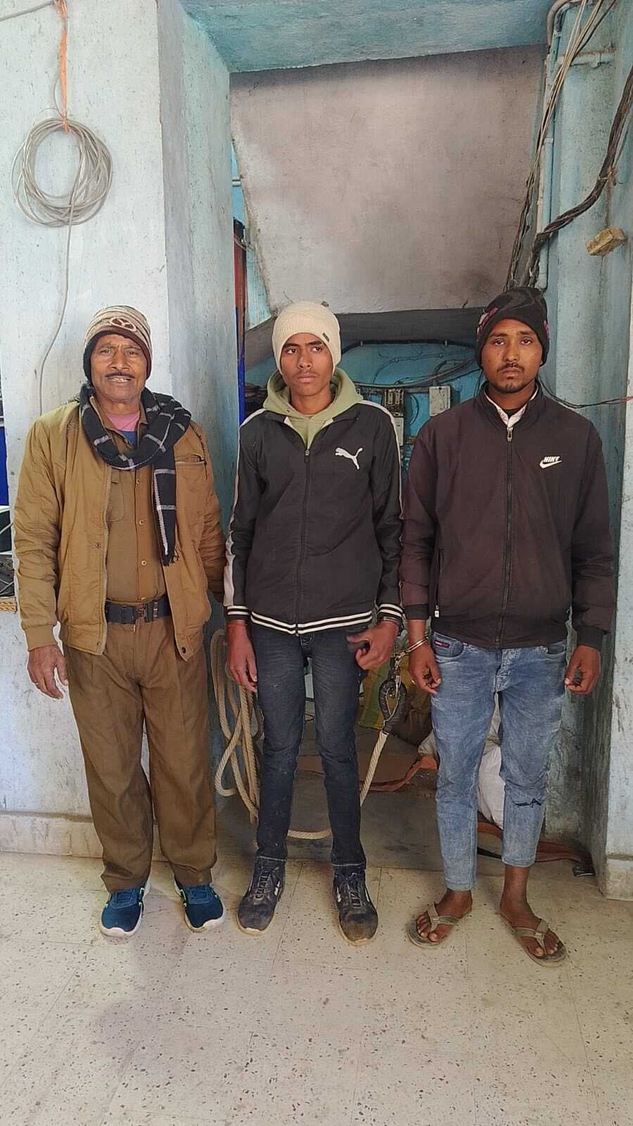 Gaya News : 10 बाइक समेत 1500 लीटर शराब जब्त, दो गिरफ्तार