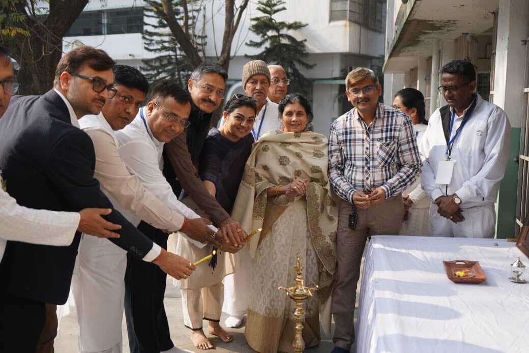 Jamshedpur News : 170 युवतियों को दी गयी सर्वाइकल कैंसर की नि:शुल्क वैक्सीन