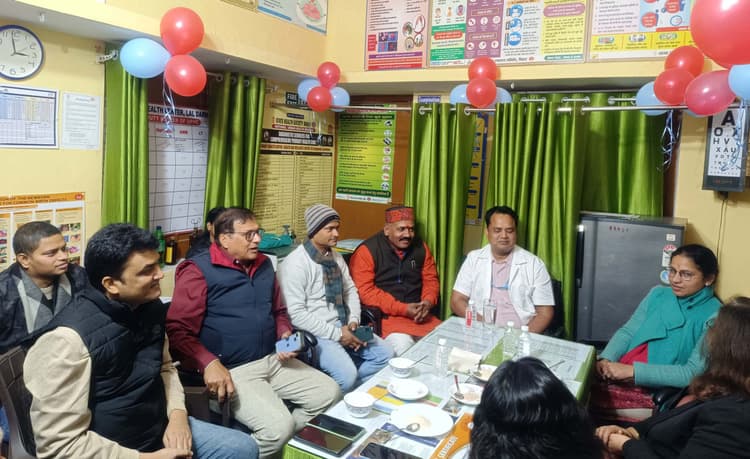 मरीजों को मिलने वाली सुविधाओं की सेंट्रल टीम ने की जांच