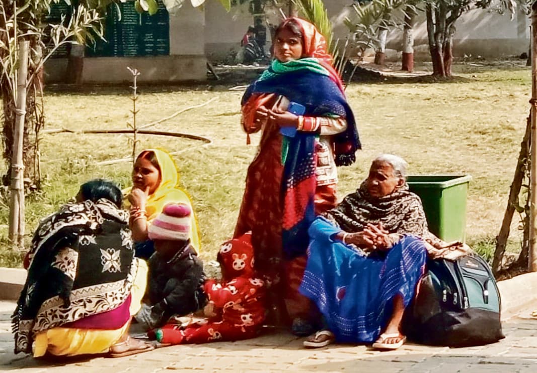 पछुआ हवा ने फिर बढ़ायी कनकनी