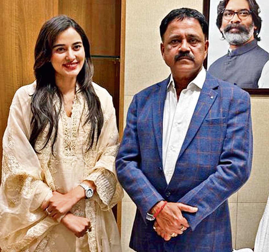 Ranchi News : विजिट झारखंड का प्रचार करेंगी स्टेफी पटेल