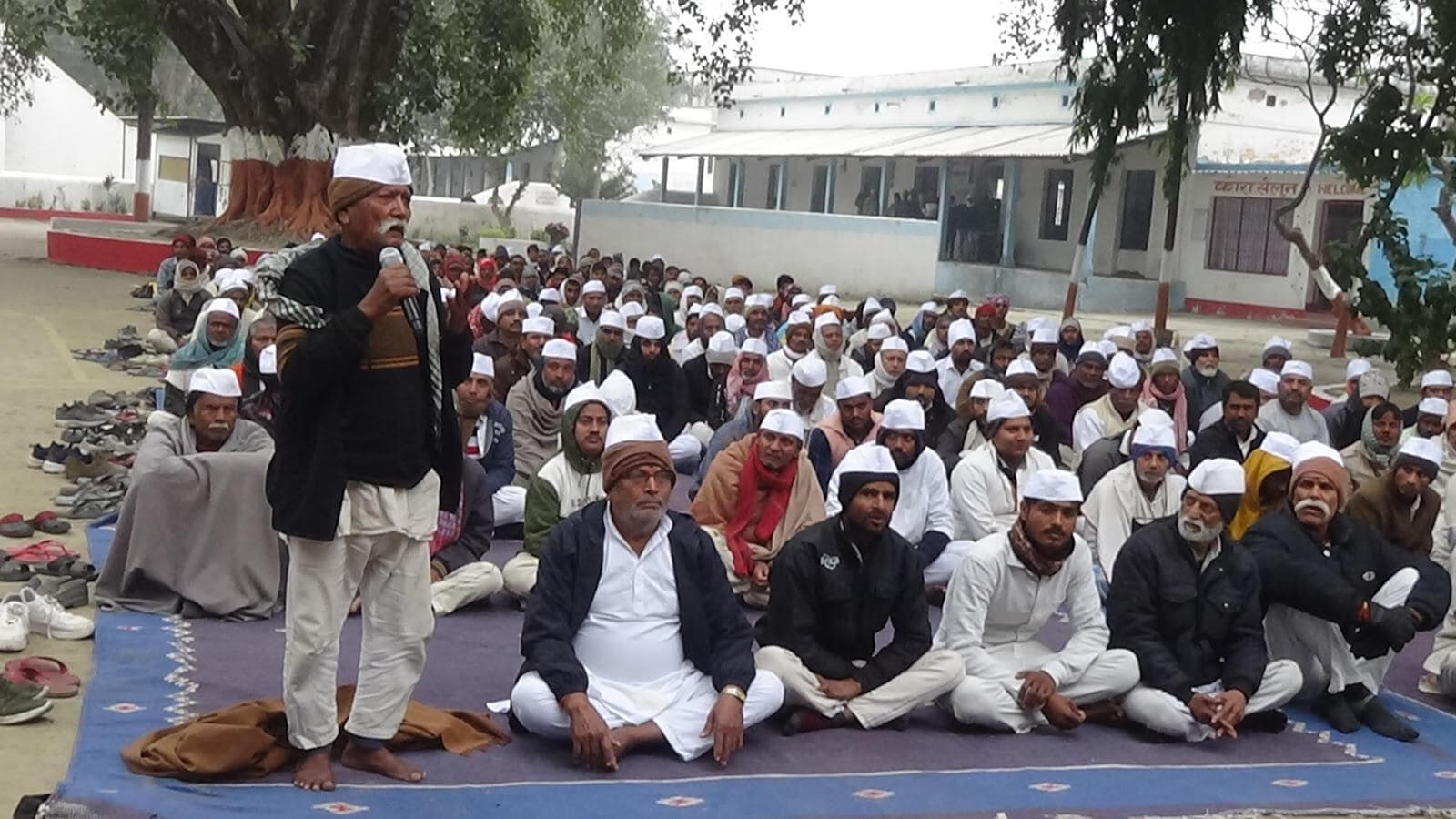 साहब, हम निर्दोष हैं, मुझे न्याय दिलाया जाये