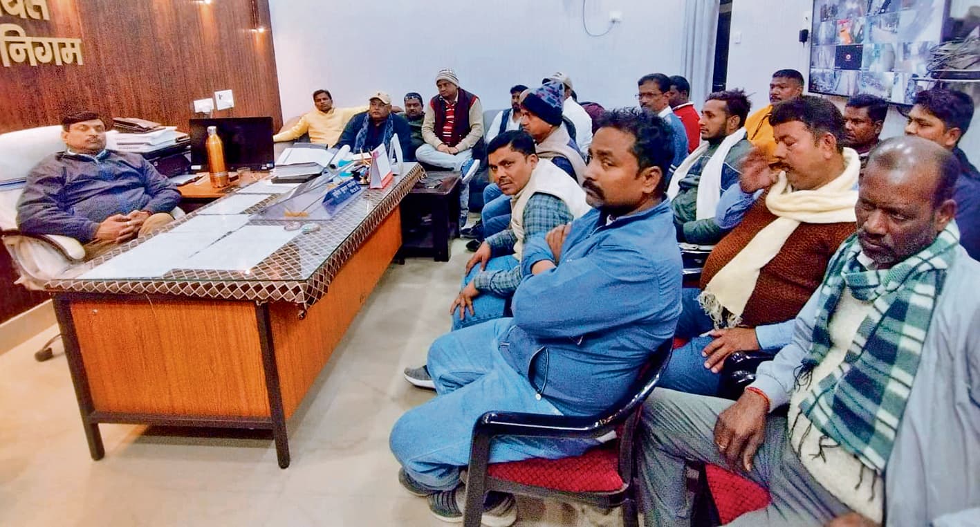 Chapra News : नगर प्रशासन और फेडरेशन के बीच वार्ता विफल, 23 से हड़ताल पर जायेंगे सफाईकर्मी