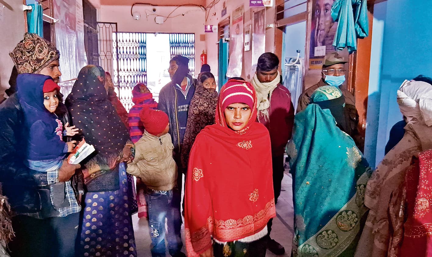 Gopalganj News : मॉडल सदर अस्पताल के ओपीडी में डॉक्टरों के टाइम-टेबल में नहीं हुआ सुधार, सीएस ने करायी जांच, काटी हाजिरी