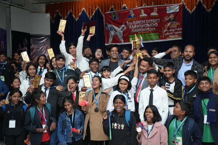 Taikwondo : विश्वजीत ताइक्वांडो क्लब के प्रतिभागी रहे पहले स्थान पर