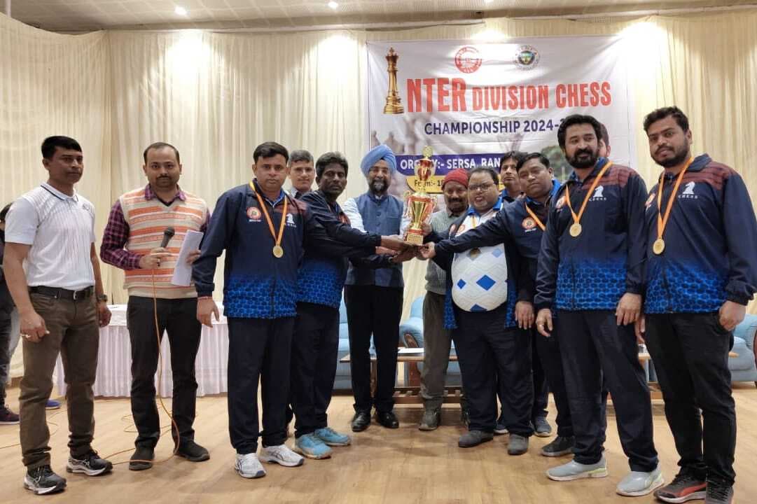 Chess : चक्रधरपुर मंडल ने जीती चैंपियनशिप, खड़गपुर मंडल उपविजेता