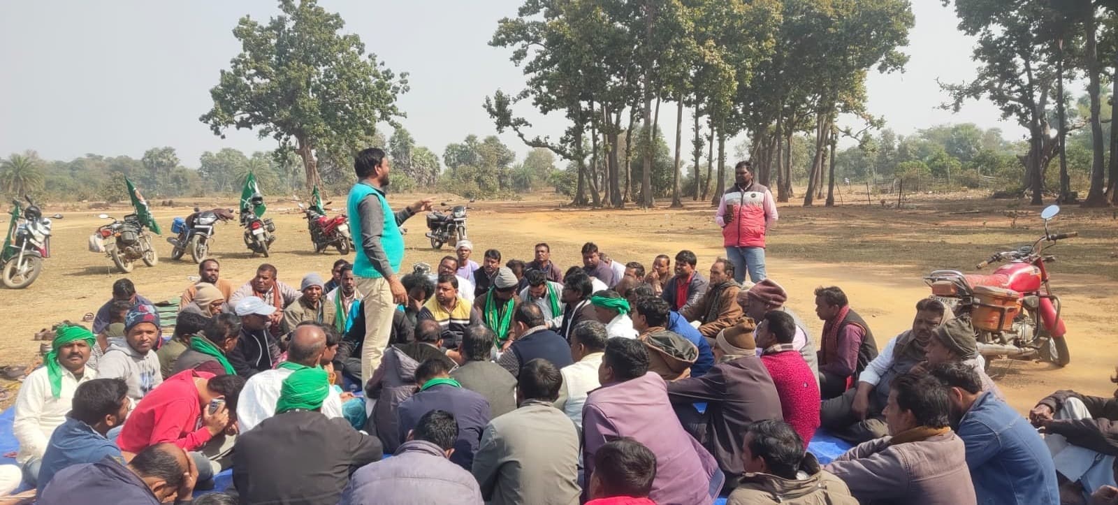 झामुमो स्थापना दिवस पर तोरण द्वार बनाने का निर्णय