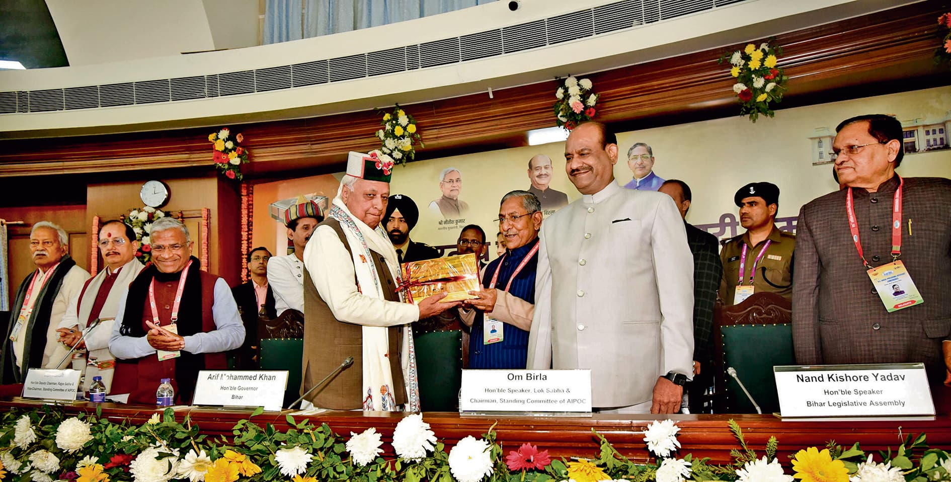 संवैधानिक पदों पर बैठे लोगों पर हमला संविधान पर हमला है: राज्यपाल