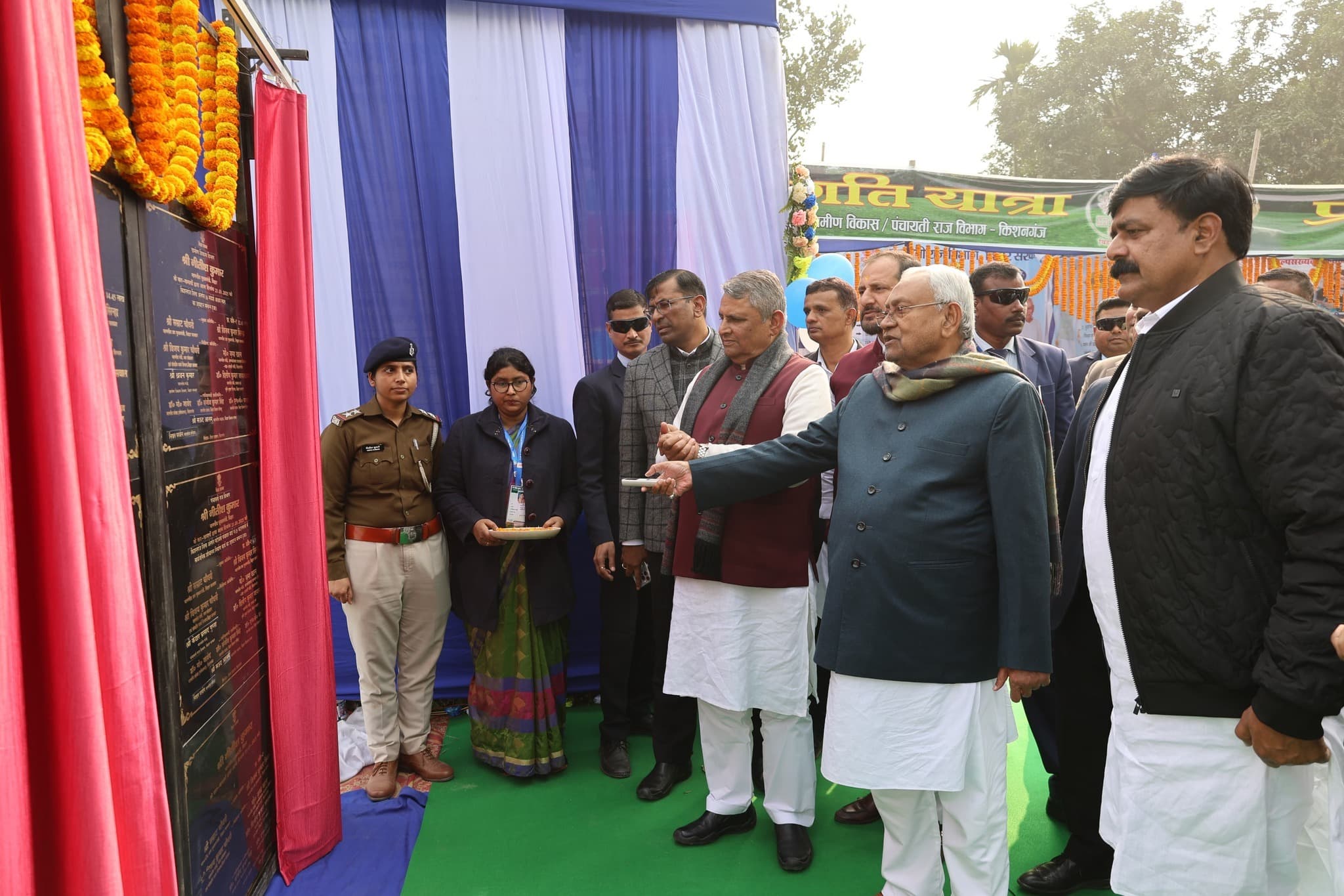 सीएम ने किशनगंज को 514 करोड़ से अधिक की योजनाओं की दी सौगात