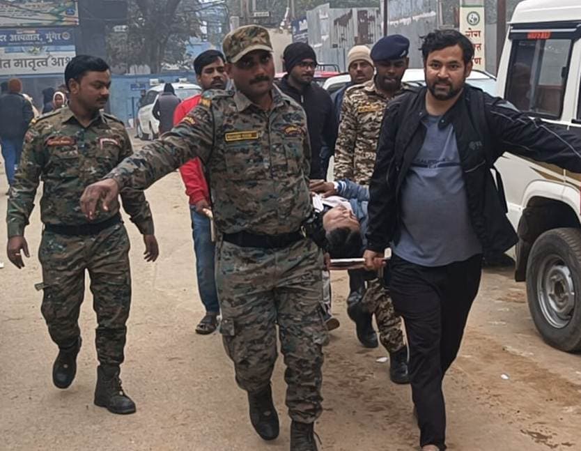 केंद्रीय मंत्री के काफिले में शामिल स्कॉर्पियों के धक्के से स्कूटी सवार घायल, हायर सेंटर रेफर