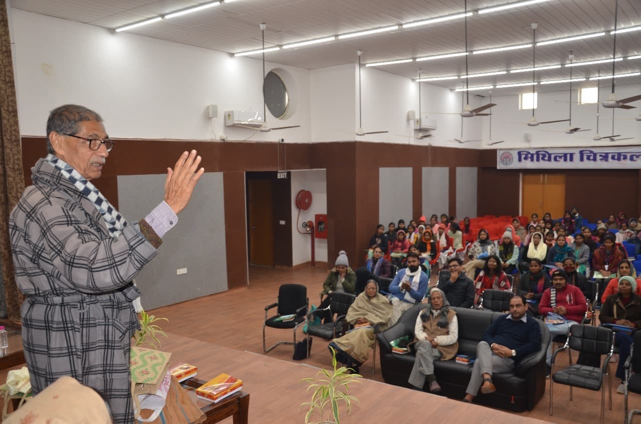 Madhubani News : संग्रहालय में संजोए गए धरोहरों से हमें अपनी समृद्ध अतीत की मिलती है जानकारी