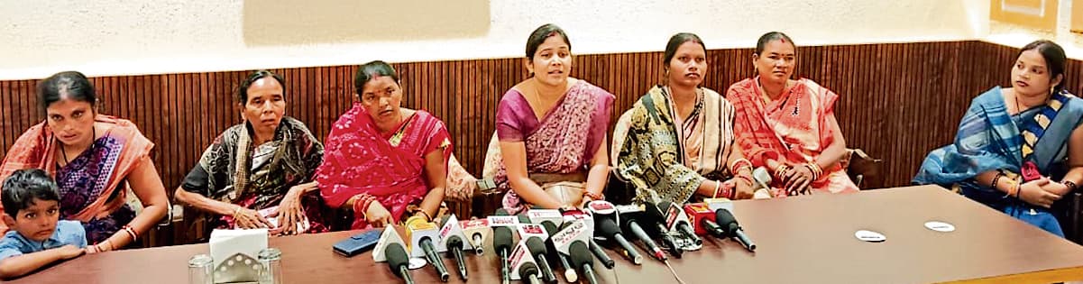 Rourkela News: किरमिरा ब्लाॅक अध्यक्ष के पति पर पीआरआइ सदस्यों को जान से मारने की धमकी देने का आरोप