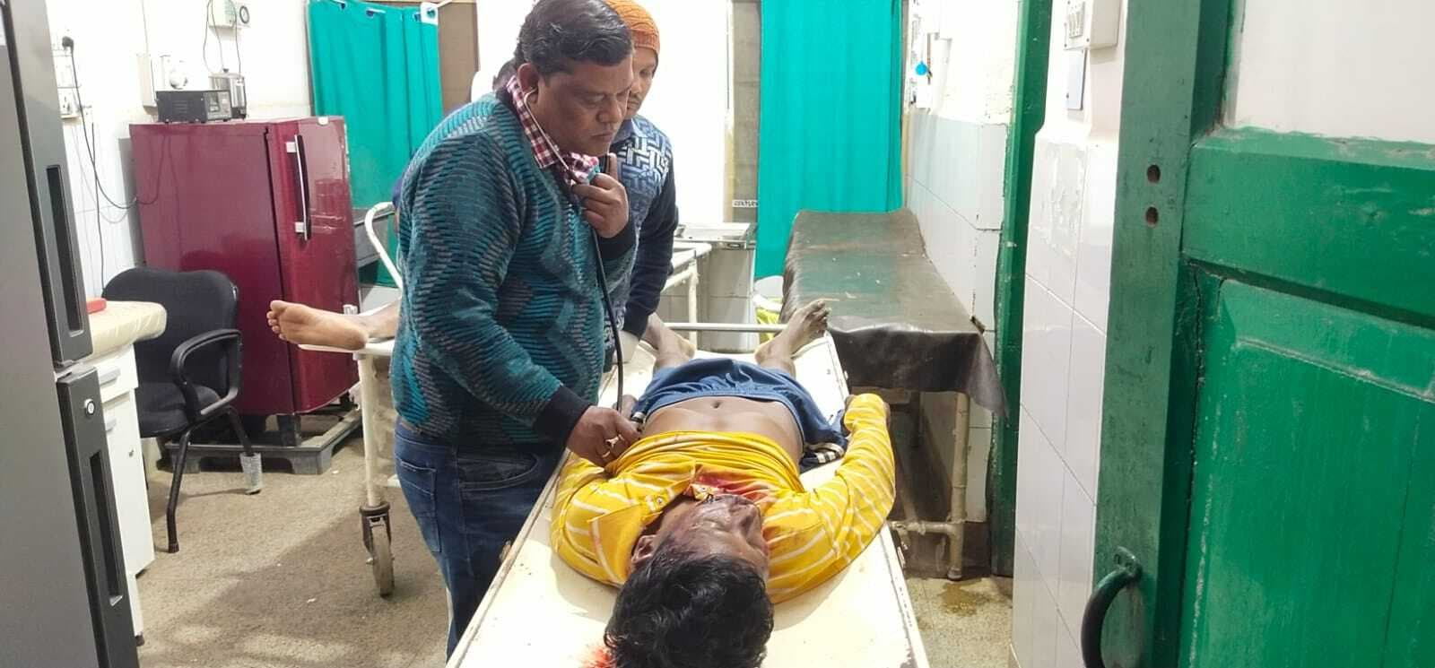 Chaibasa News : साप्ताहिक हाट से लौट रहे युवक की सड़क हादसे में मौत, दूसरा गंभीर