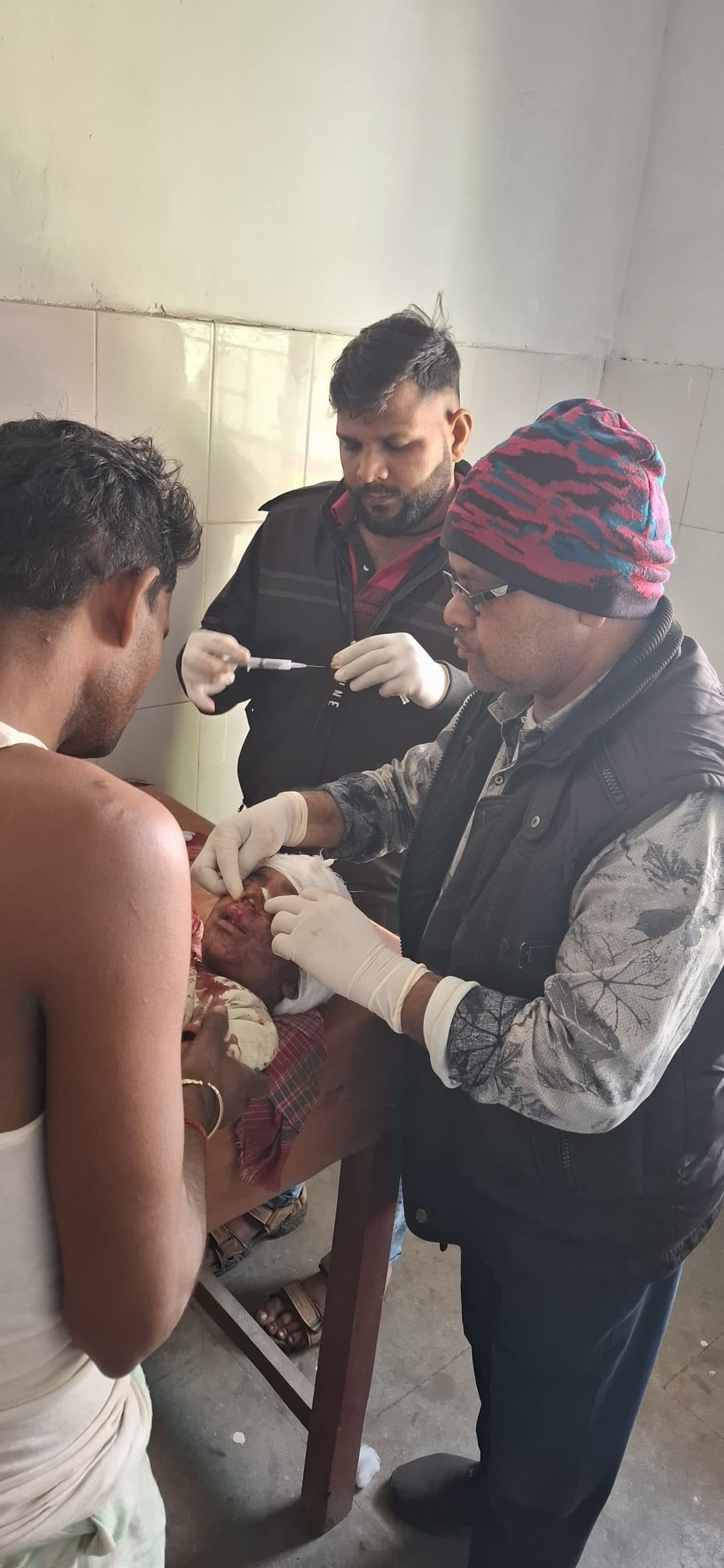 Giridih News : चार साल के मासूम पर टूट पड़ा खूंखार कुत्तों का झुंड