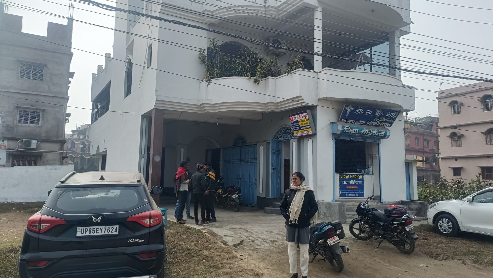रिटायर्ड सिविल सर्जन डॉ एपी शाही के बंद घर में लाखों की चोरी