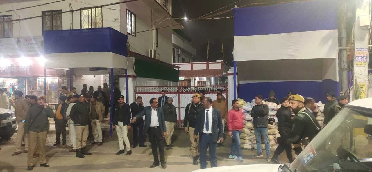 राजधानी की तरह चाकक्षचौबंद है मधेपुरा, देर शाम पहुंचे सरकार