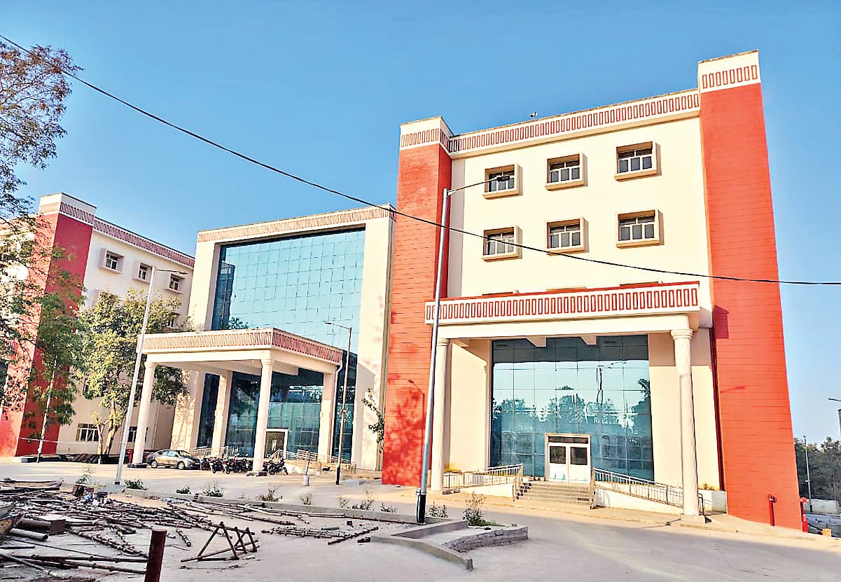 Ranchi news : नामकुम में इएसआइसी का 220 बेड का अस्पताल अप्रैल में होगा चालू