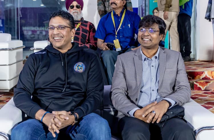 HIL : पूर्व टेनिस खिलाड़ी महेश भूपति भी पहुंचे एचआइएल देखने