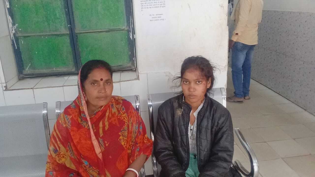 दो पक्षों के बीच मारपीट में मां-बेटी समेत चार महिलायें जख्मी