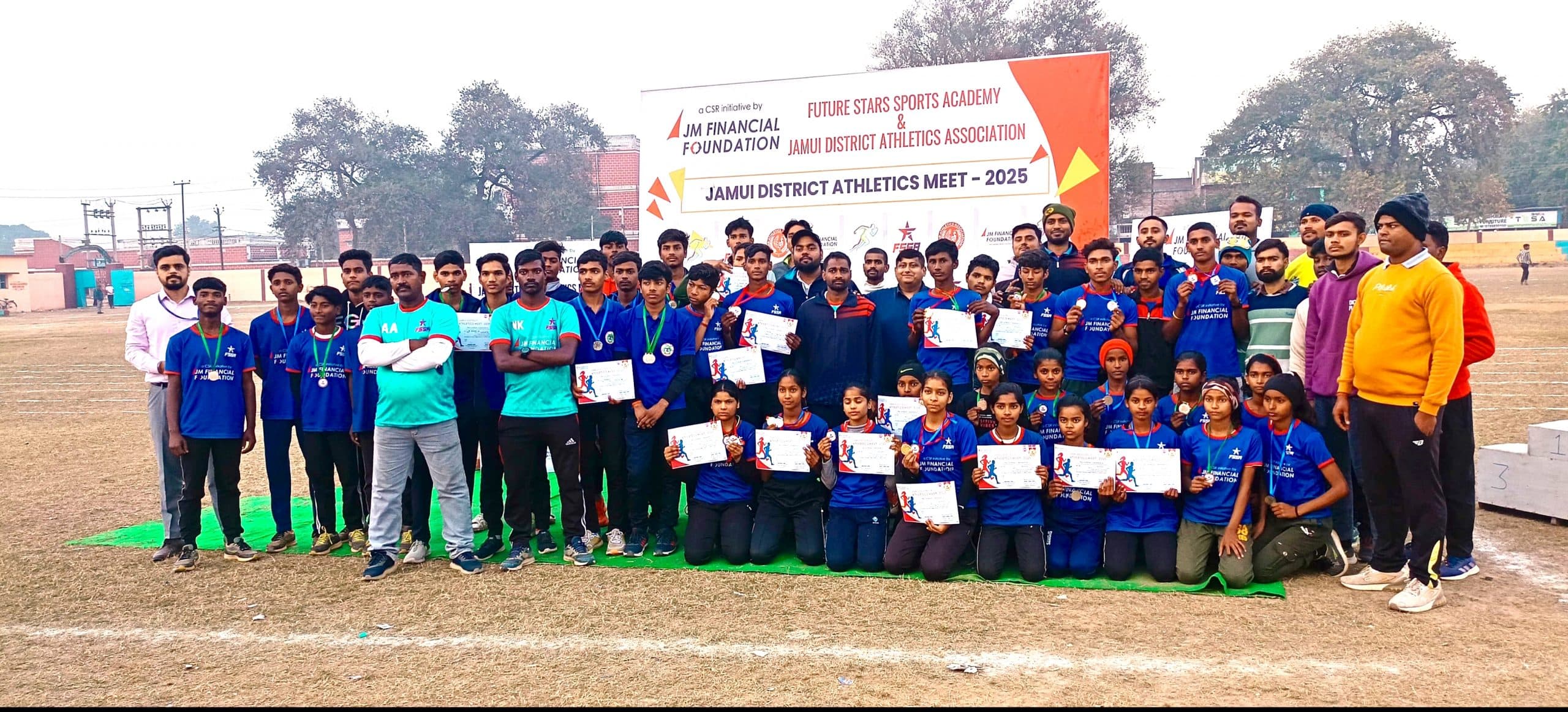 60 मीटर दौड़ में शाश्वत प्रियम व खुशी अव्वल