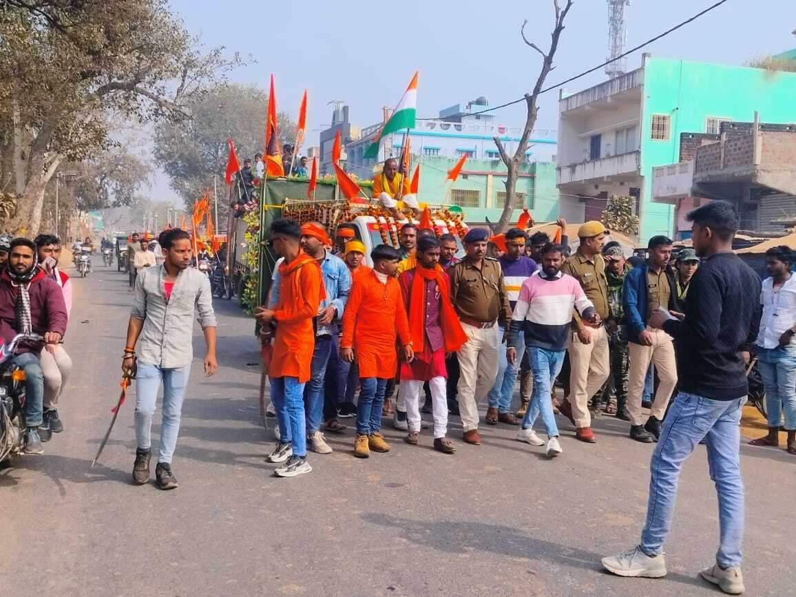 हिंदू स्वाभिमान दल ने निकाली शोभायात्रा