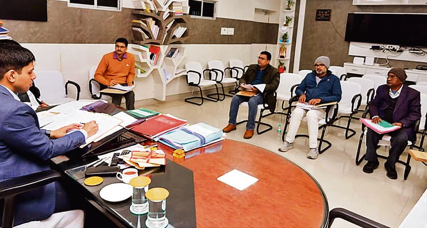 अनियमितता के कारण खाद की नौ दुकान का लाइसेंस रद्द