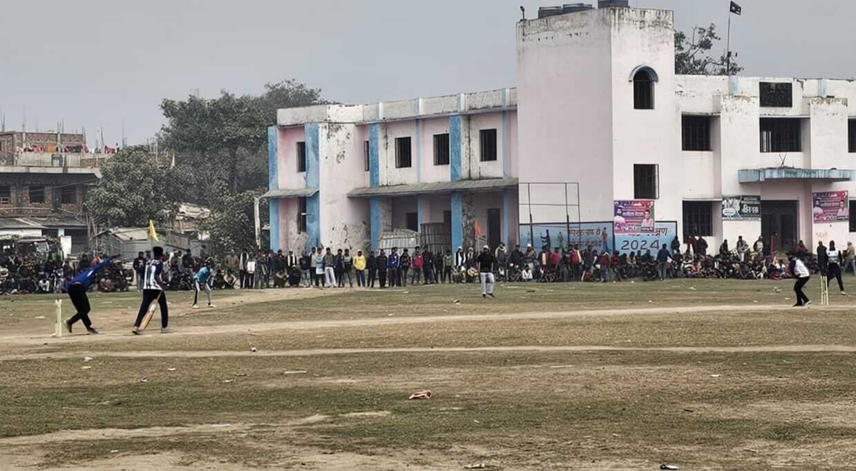 सेमीफाइनल मैच में पहाड़पुर ने खम्हौती की टीम को हराया