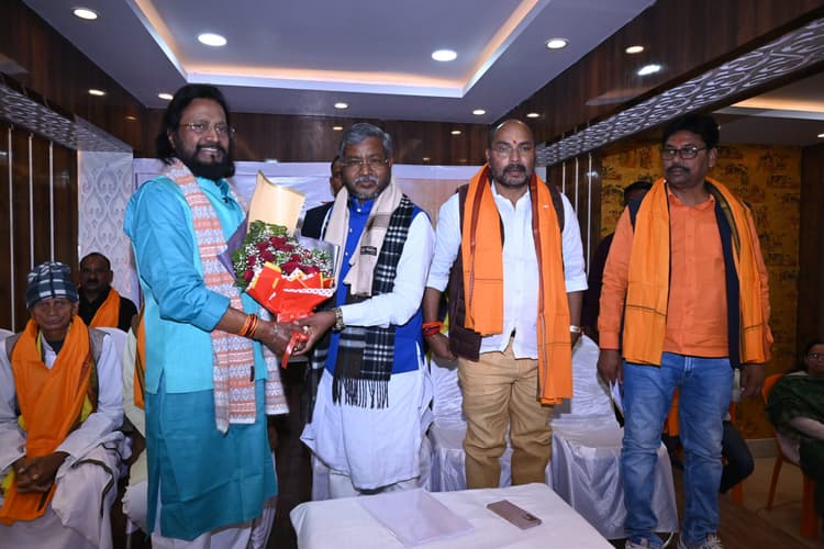 Deoghar News : कांग्रेस ने संविधान को खतरे में डाला था, बाबा साहब को किया अपमानित : बाबूलाल