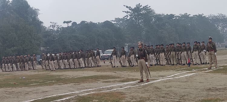 गणतंत्र दिवस समारोह की तैयारी का डीएम व एसपी ने लिया जायजा