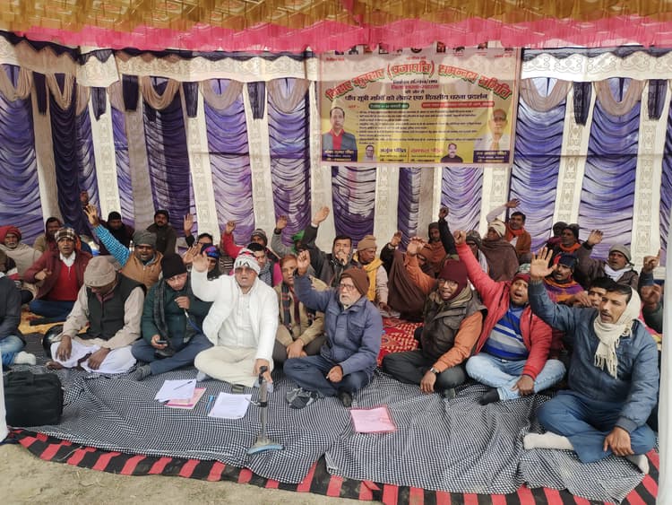 सभी राजनीतिक पार्टियां प्रजापति समाज की कर रही अनदेखी : डॉ शिलेंद्र कुमार