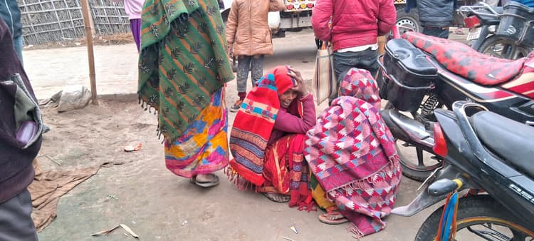 संदिग्ध स्थिति में फांसी के फंदे से लटकता महिला का मिला शव, मायके वालों ने हत्या का लगाया आरोप