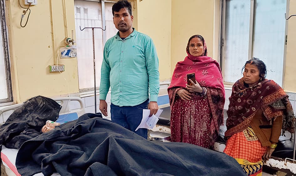 Gopalganj News  : रास्ते में आ रहे चापाकल को हटाने की पंचायती में चले लाठी-डंडे, सात घायल