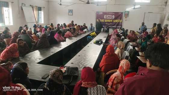 स्वरोजगार के अवसर बढ़ने से आत्मनिर्भर बनती हैं महिलाएं