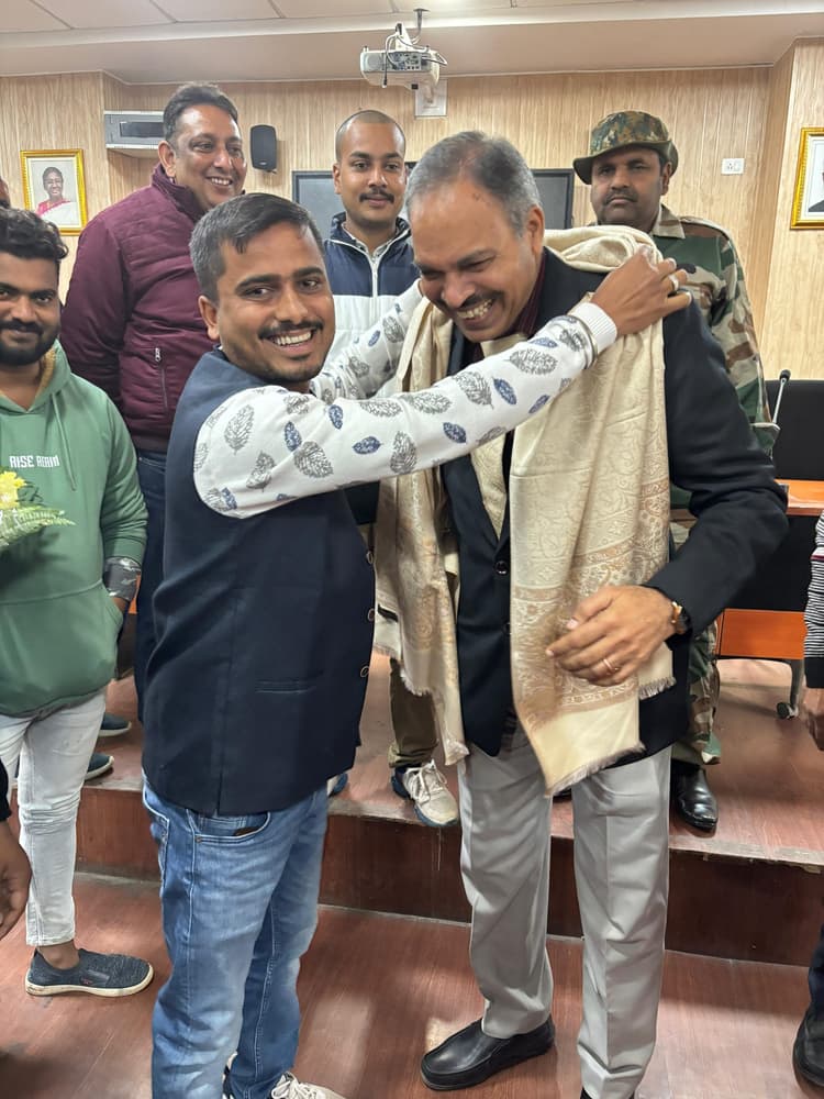 छात्रों के लिए अभिभावक हैं कुलपति : करण