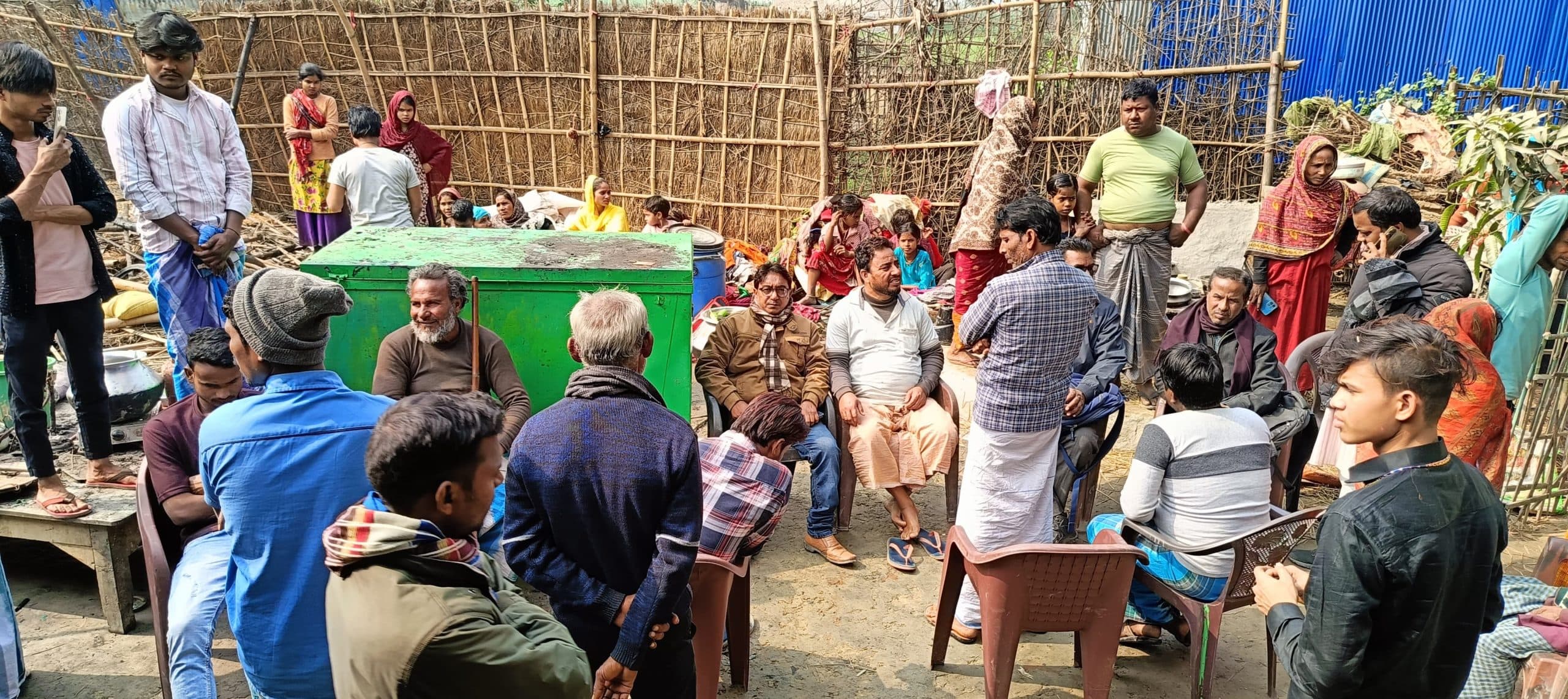 आग लगने से छह घर जलकर राख