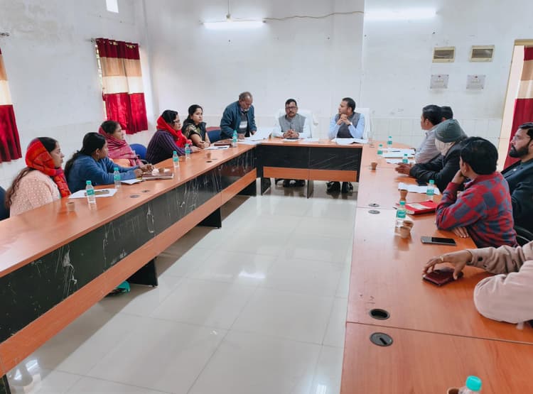 सोमवार व शुक्रवार को सुबह 9 बजे से शाम 7 बजे तक भाराी वाहनों की नो एंट्री