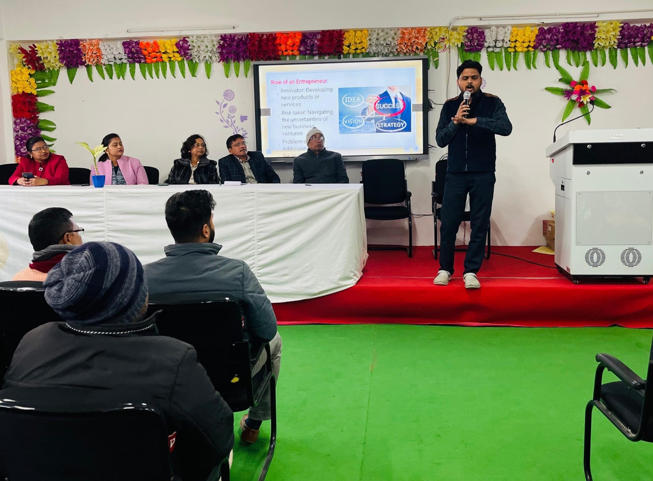 राजकीय पॉलिटेक्निक कॉलेज में स्टार्टअप्स व उद्यमिता पर संगोष्ठी का आयोजन