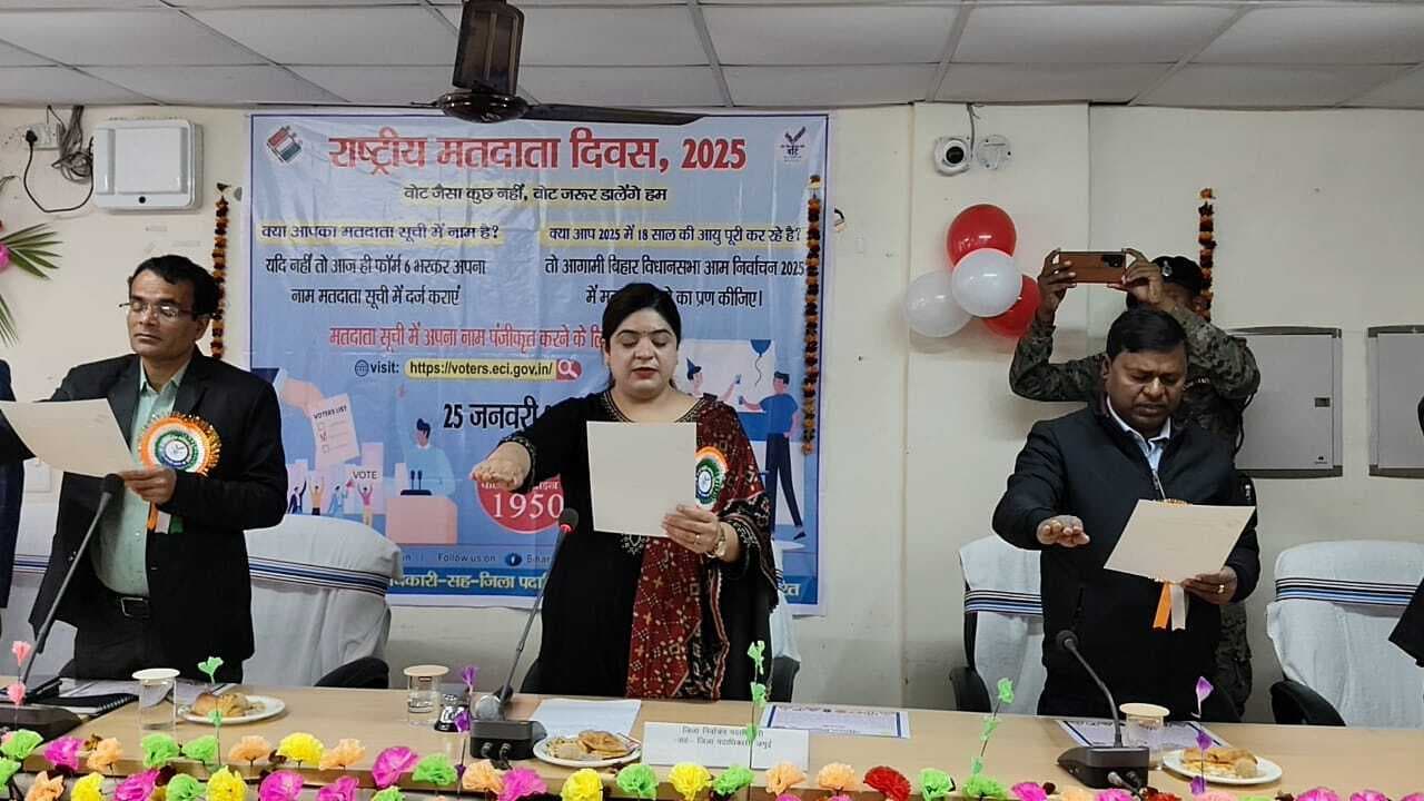 वोट जैसा कुछ नहीं, वोट जरूर डालेंगे हम...