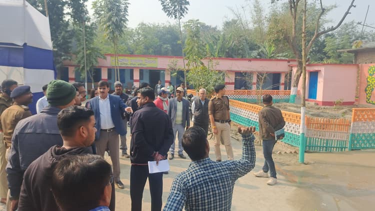 अब 29 जनवरी को सीएम के पहुंचेंगे रामपुर, डीएम व एसपी ने लिया जायज़