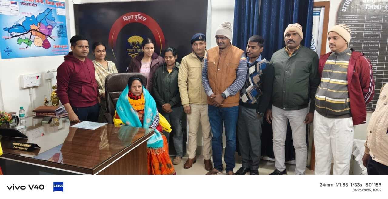 सेवानिवृत्ति के बाद चौकीदार को दी गयी विदाई