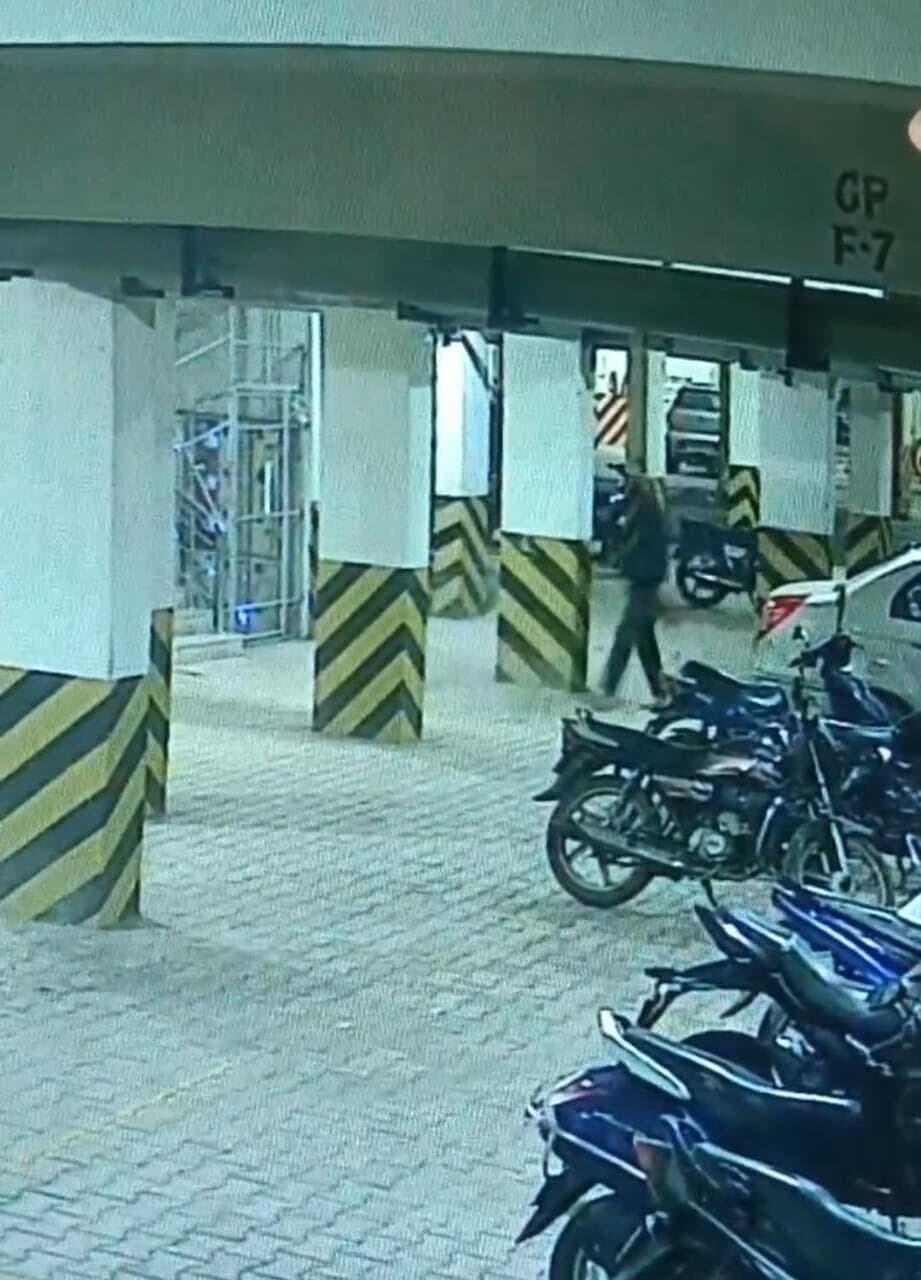 Jamshedpur News : परसुडीह के दयाल सिटी के चार फ्लैट से लाखों के गहने व अन्य सामान की चोरी