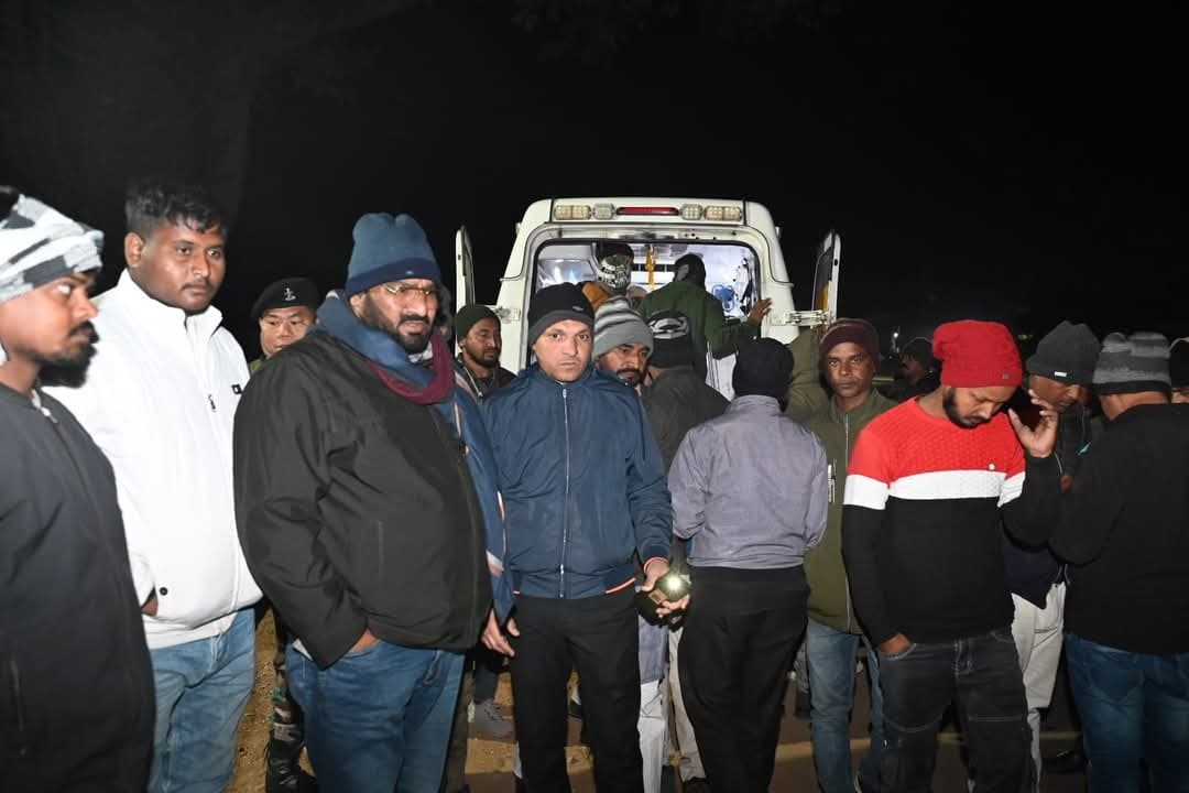 पिकअप के धक्के से बाइक सवार शिक्षक की मौत