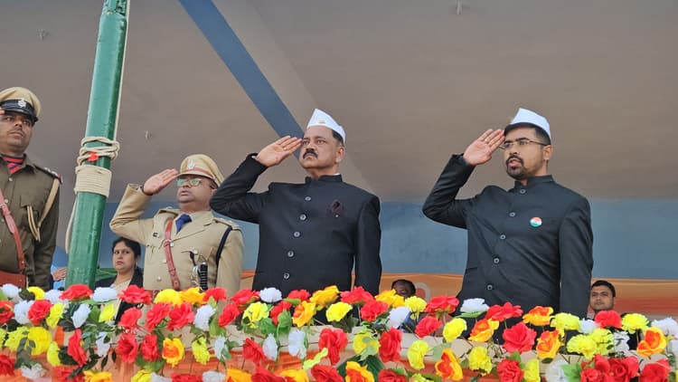 Giridih News :झारखंड को हर क्षेत्र में अग्रणी बनाना राज्य सरकार का लक्ष्य : सुदिव्य